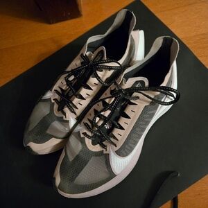 Nike Zoom Gravity Lightweight Running Shoes Women's Size 9